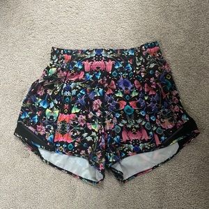 Lululemon hotty hot high rise shorts